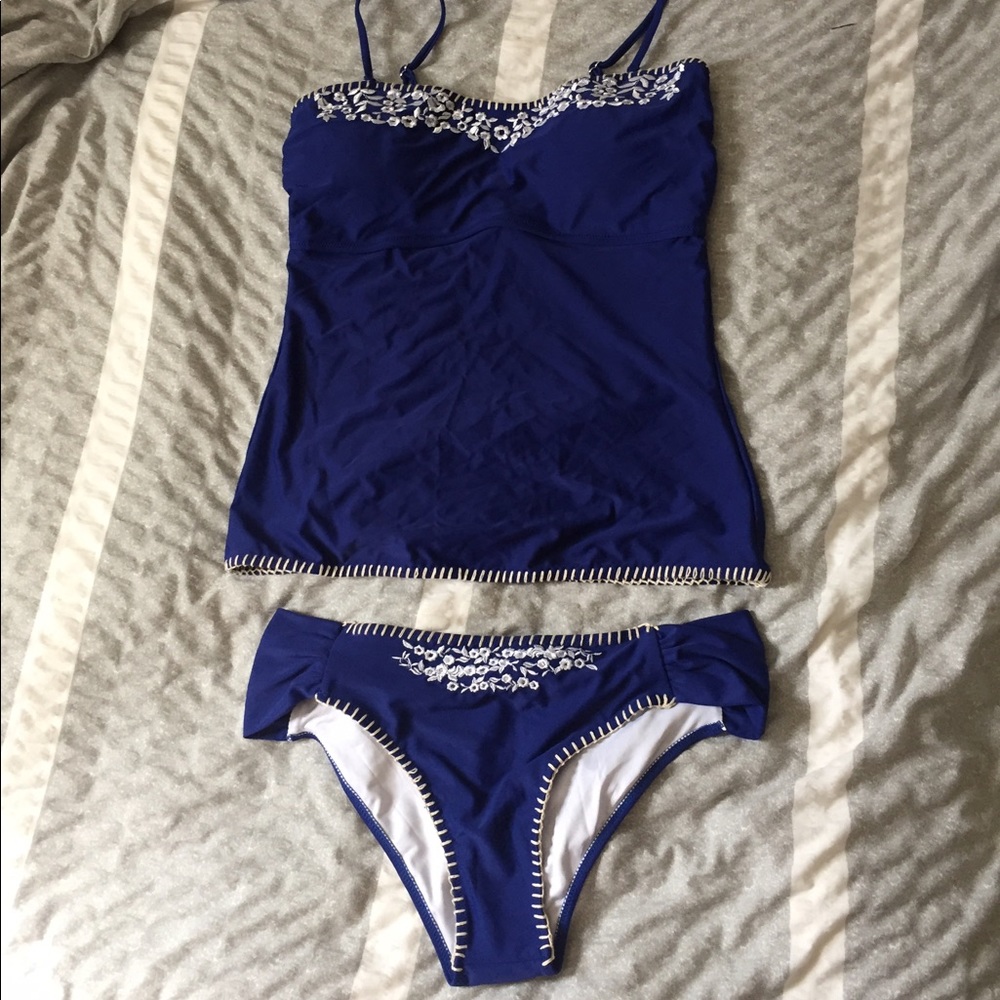NWT Two piece bathing suit
